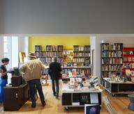 Librairie Pax / nouveaux espaces au R+1