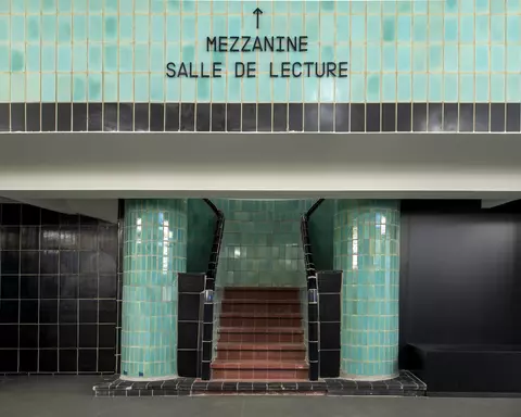 Escalier de l'ancienne piscine 